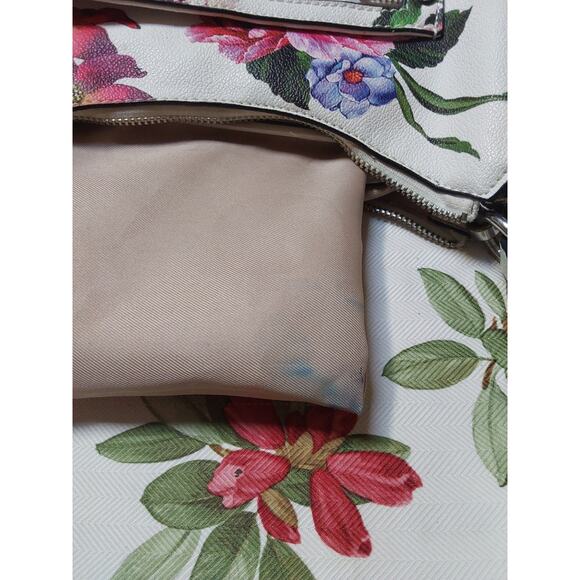 Dana Buckman multi floral White background Shoulder Bag Purse Cross body - Picture 7 of 7